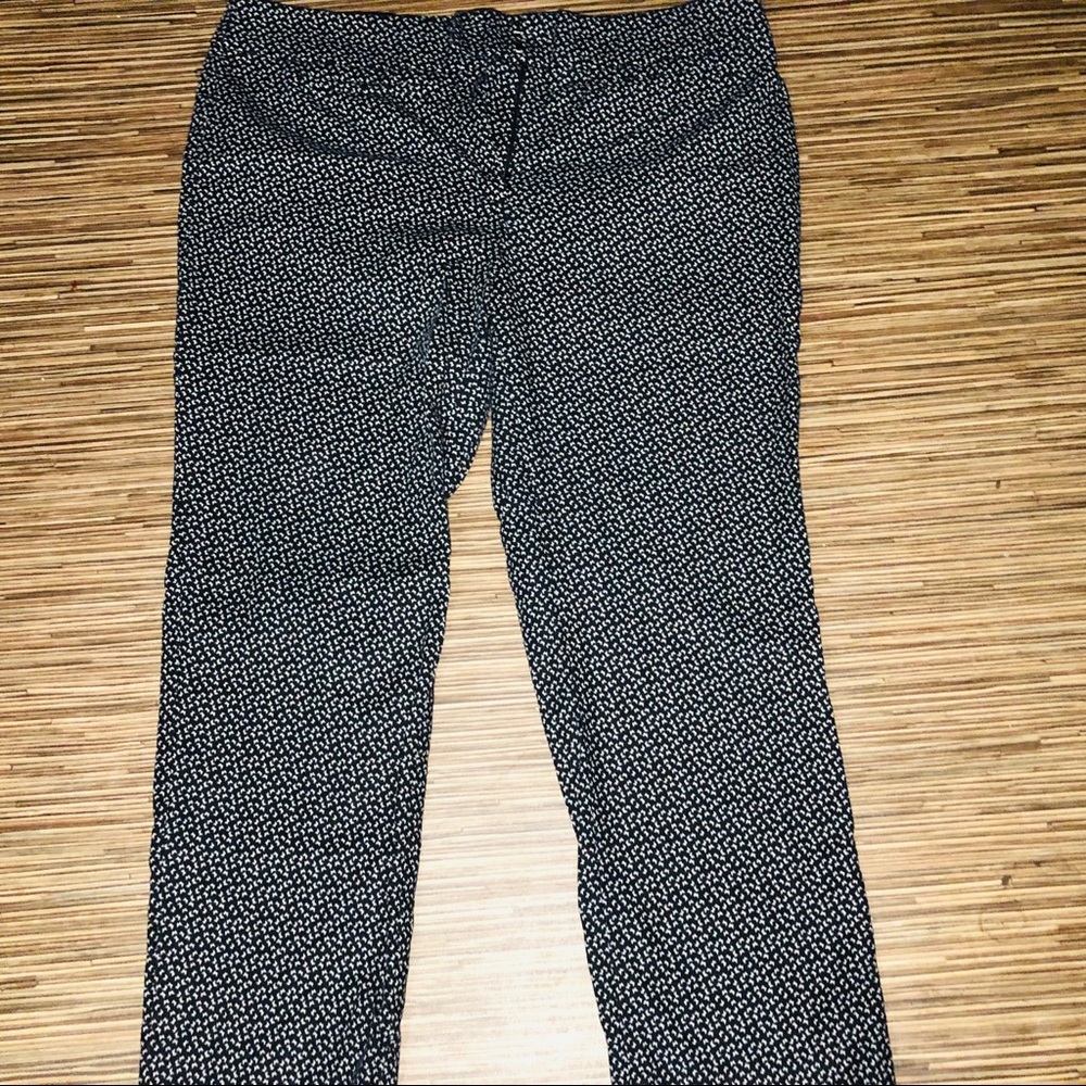 Loft cute pattern pants - Picture 2 of 7